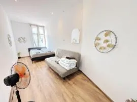 Lovely Apartment - 15 Min from Airport & City Center, 5 Min from Vienna Main-Bus Station EZ10b
