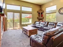 5 Mi to Powder Mtn Tuscan Mountain Retreat