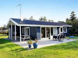 8 person holiday home in Dannemare