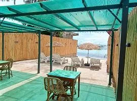 R Beach House - Malapascua