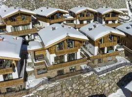 Luxury Chalet with Views and Sauna