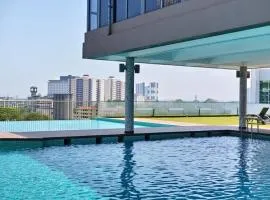 The Pool Suite Premium Room-Jonker