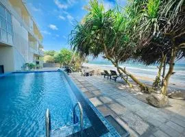 Sevenra Grand Beach Hotel