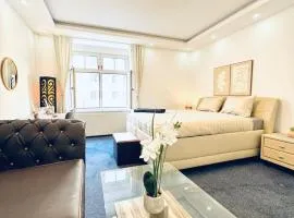 Spacious 7BR shared Apartment ,Prime Location