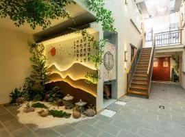 Floral Hotel Dongmoshang B&B, Lijingmen Cross Street, Luoyi Ancient City