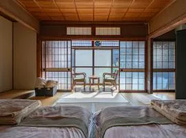 Takayama Stay Sakaki