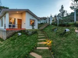 StayVista at Rustling Pine with Bonfire, BBQ & Lawn