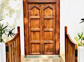 Out Of Rupeace Home Galle