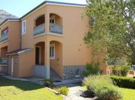 Apartmani California