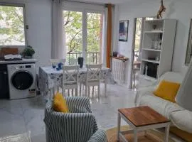 Very nice private Appartment 1 living room with sofa bed 1 bedroom 1 bathroom with toilet 1 Kitchen