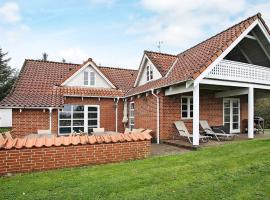 10 person holiday home in Fur-By Traum、Furのホテル