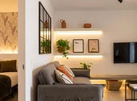 Apt The V home