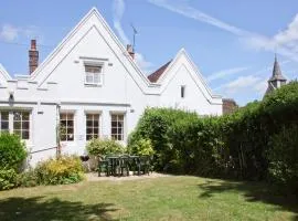 Pepper Pot Cottage