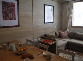 Appartement familial au pied des pistes &agrave; M&eacute;ribel Mottaret - FR-1-355-51