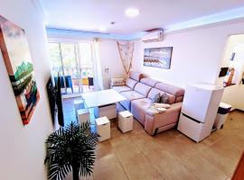 Family Suite with Terrace Garden, hotel a Calafell