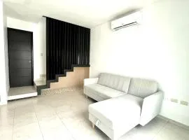 Casa MODERNA MALECON PLAYA