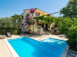 Amazing Home In Vinisce, hotel i Vinišće