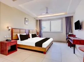 Super Townhouse Oak Sector 39 Medanta