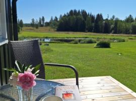 By the pond, hotel in Allstakan