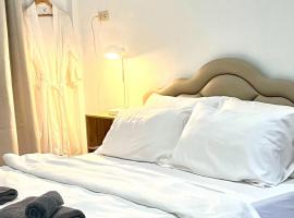 Yada House Alina Cottage，位于奈扬海滩的酒店