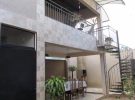 Edícula Recanto das Palmeiras, hotel i Uberaba