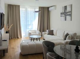 BW Crown Garden Residences，位于Sajmište的酒店