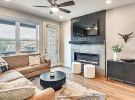 Brand-New Townhome with Hot Tub, 4 Mi to Winter Park