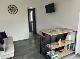 Chez Lulu - Jolie suite cosy avec kitchenette, hotel i Le Moule