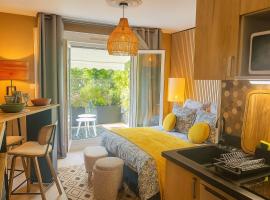 Petit Cocon des Rives Proche Stanislas, hotel v destinaci Nancy