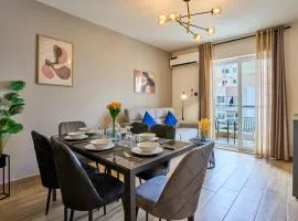 LotusEscape Modern Apartment, 7 Minutes Walk to Promenade St Pauls Bay