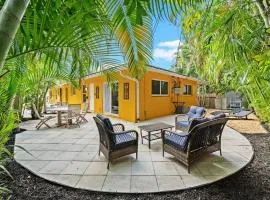 Beach House - 2BED, 2BATH, Private - Walk to Beach