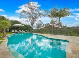 Garigal Retreat with Pool access
