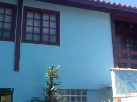 Charmosa Casa de Madeira a 700 metros da praia