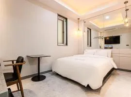 HOTEL Juno