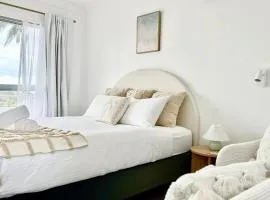 Mollymook Ocean View Motel Rewards Longer Stays -over 18s Only