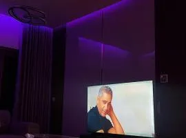 شقه بإطلاله للبحر داماك جدة