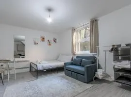 Cosy flat in the heart of Southend Pass The Keys