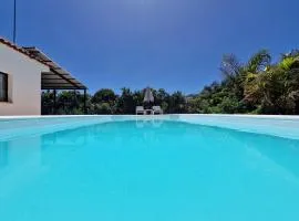 Casa con piscina privada y vistas
