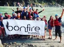 Bonfire Hostels - Upper Tapovan