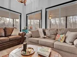 Fall and Winter Forest Retreat Private Spa, Sauna & Ski