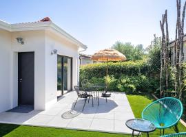 studio Côté Bassin, hotel en Arès