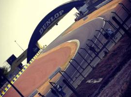 Location au pied du circuit, pension in Le Mans