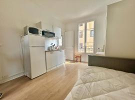 Studio aux portes de Paris, place to stay in Gentilly