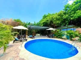 Villa Santa Casa Quinta con Piscina Privada