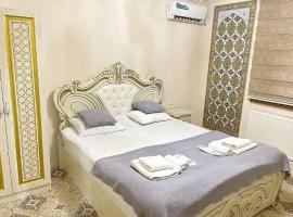 Faxriddin East Hotel, hotel v destinaci Buchara