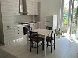 Casa vacanze Orizzonti, hotel v mestu Pesaro