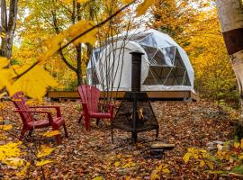 Dôme Forestier - Expérience Glamping détente, hotel i Saint-Philémon