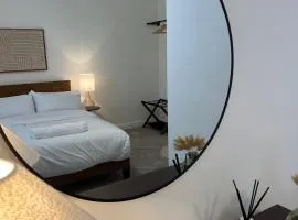 NEW 2 Bed Town Centre Secure Free Parking
