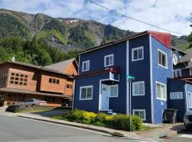 Downtown Juneau Gold Street Apartments