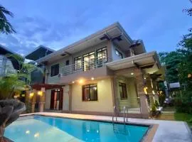 Summer House near Alona beach with 5 Bedrooms